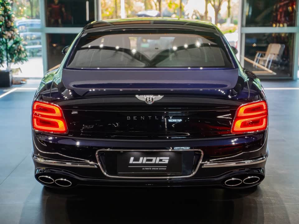 Bentley Flying