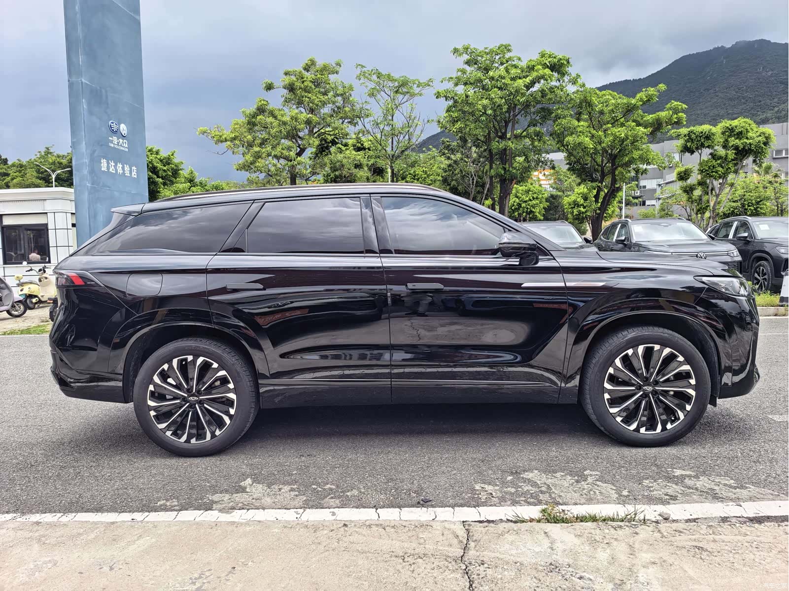 Chery Tiggo 9, 2024 12