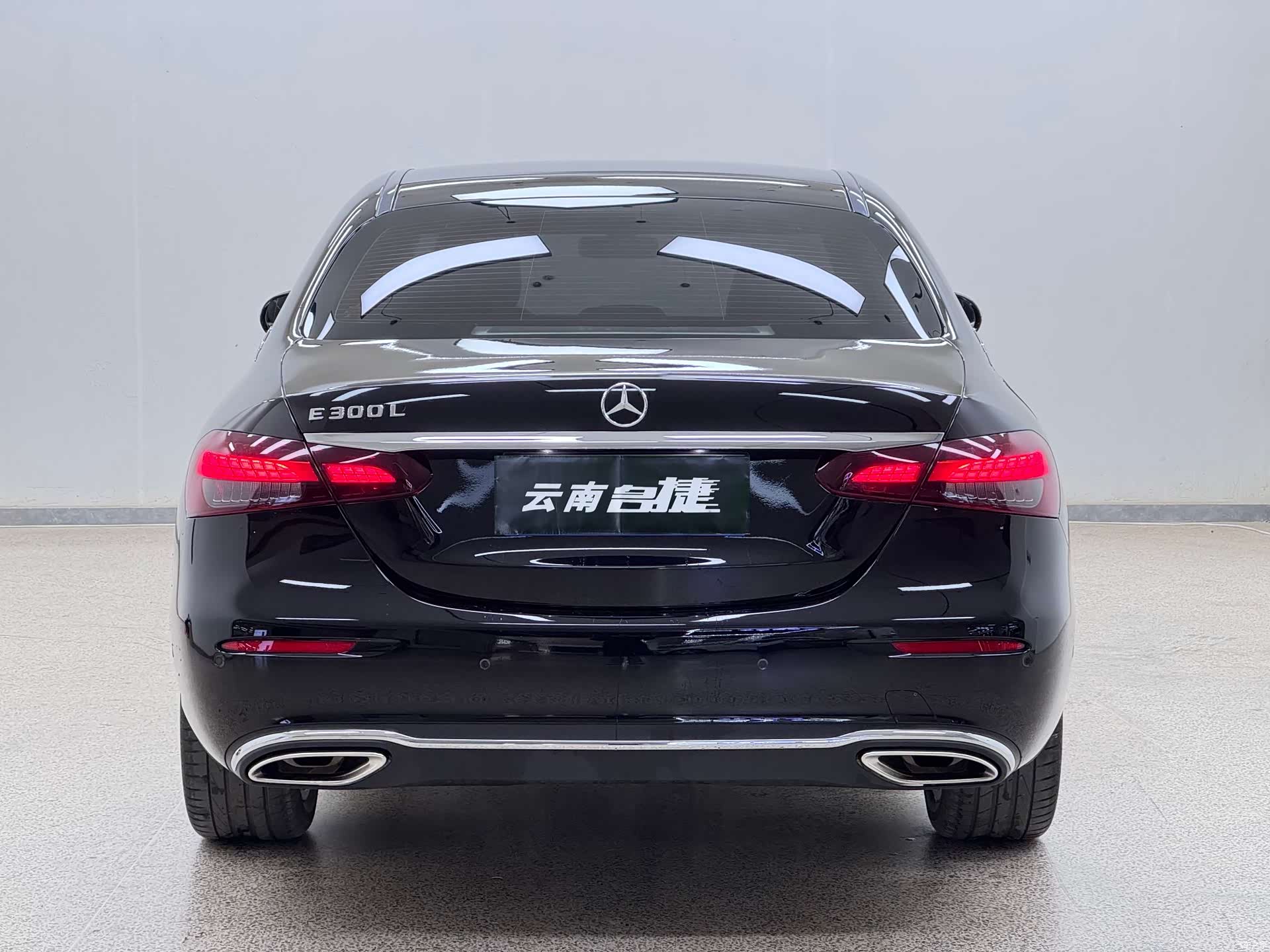 Mercedes-Benz E-Class, 2022 все фото