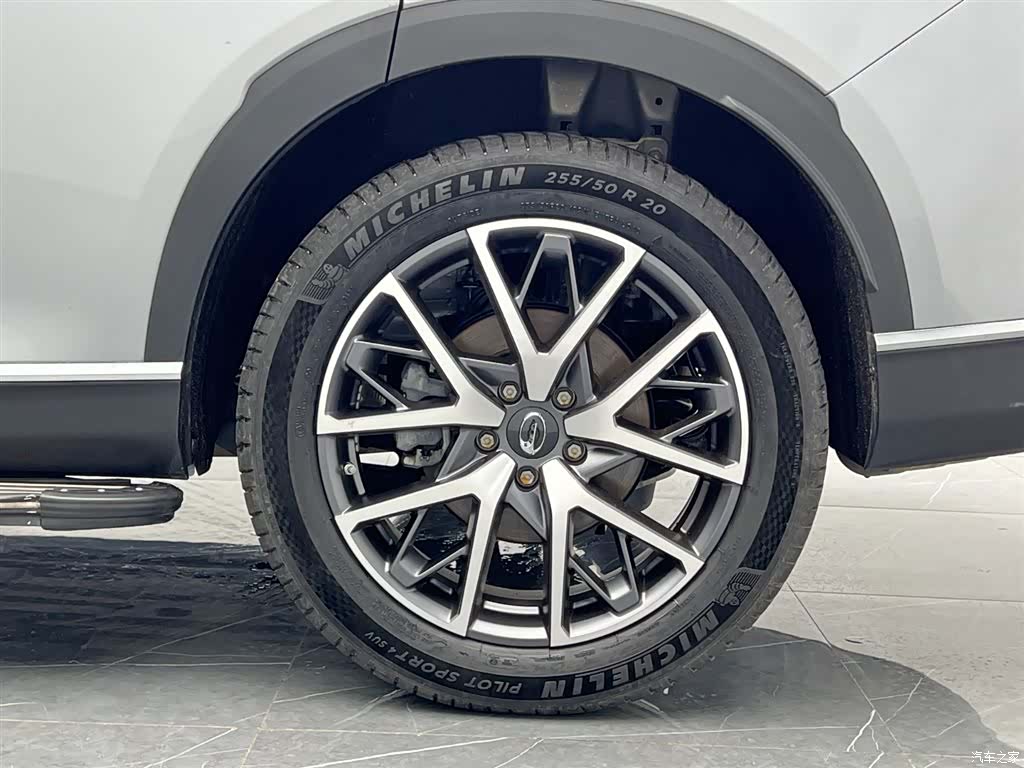 Trumpchi GS8, 2022 24