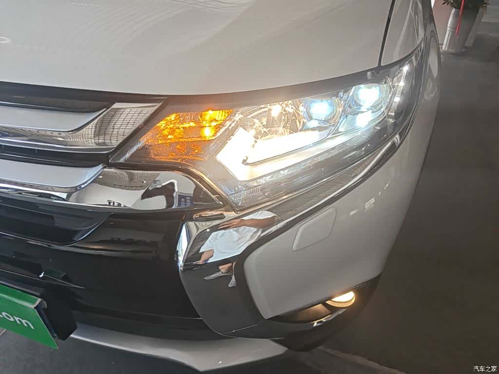 Mitsubishi Outlander, 2017 18
