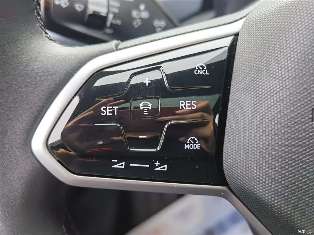Volkswagen ID.4, 2024 25