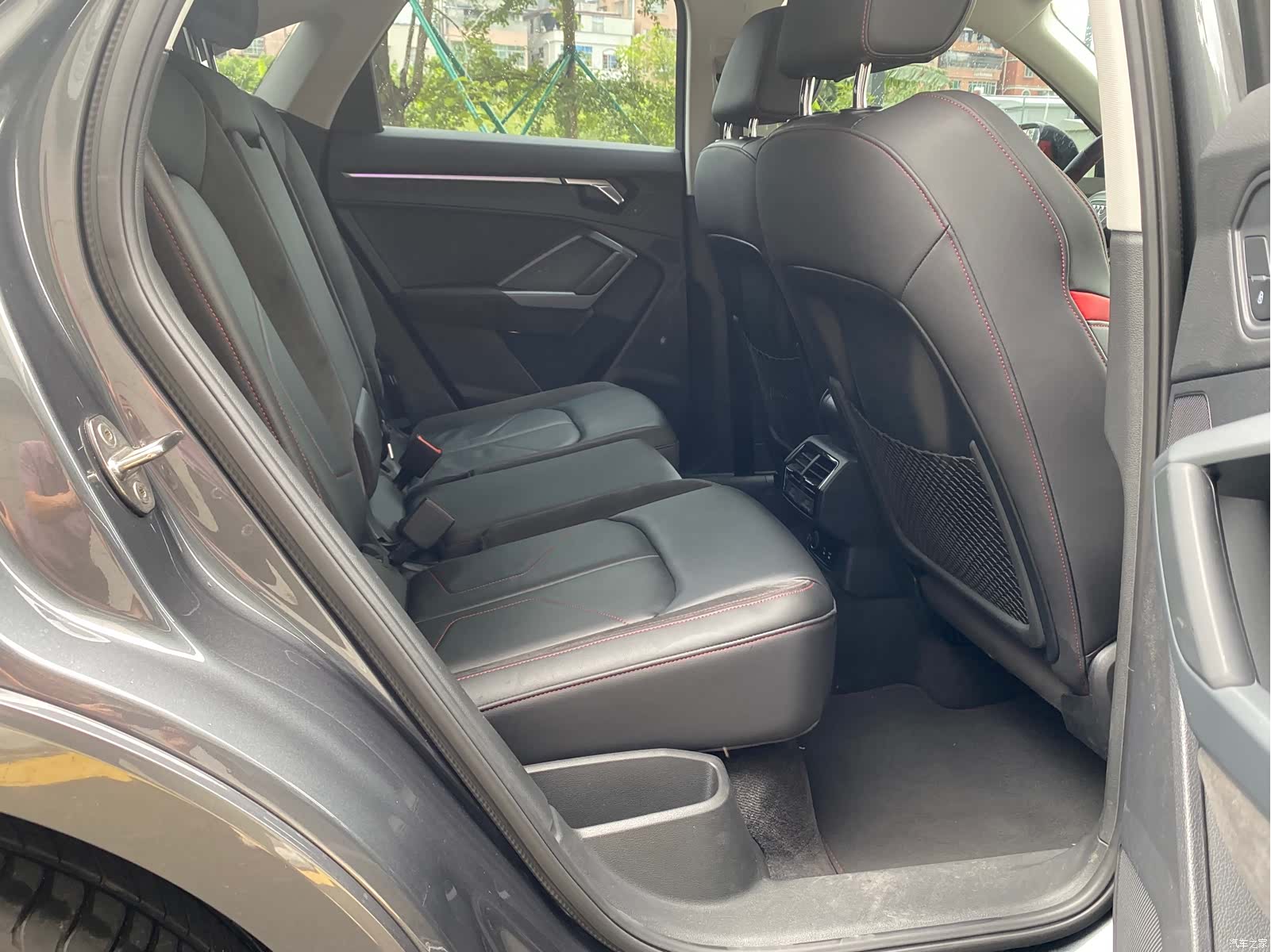 Audi Q3, 2023 13