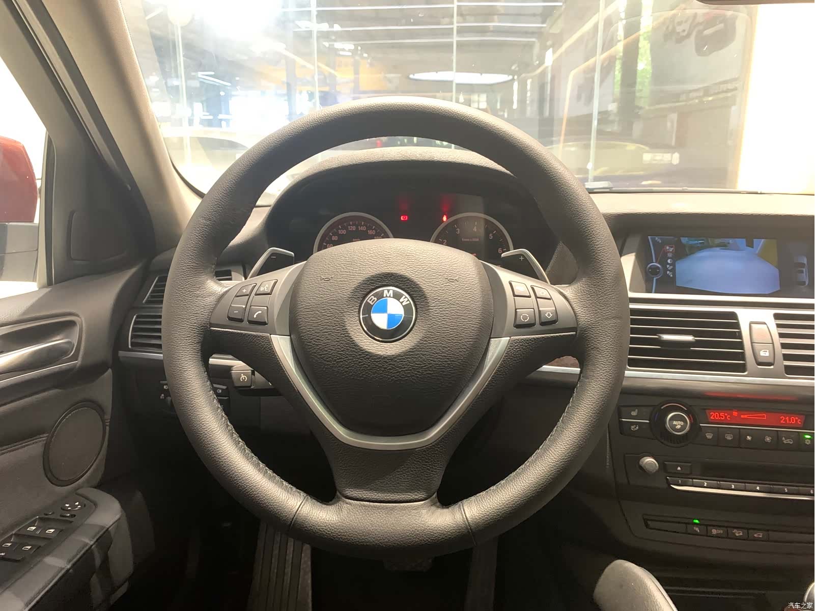 BMW X6, 2013 10