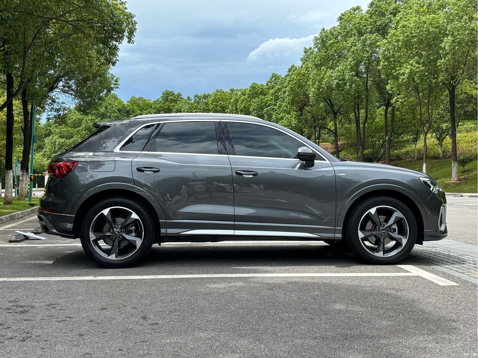 Audi Q3, 2023 13