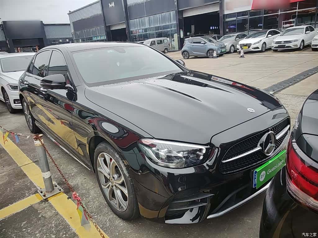 Mercedes-Benz E-Class, 2023 4