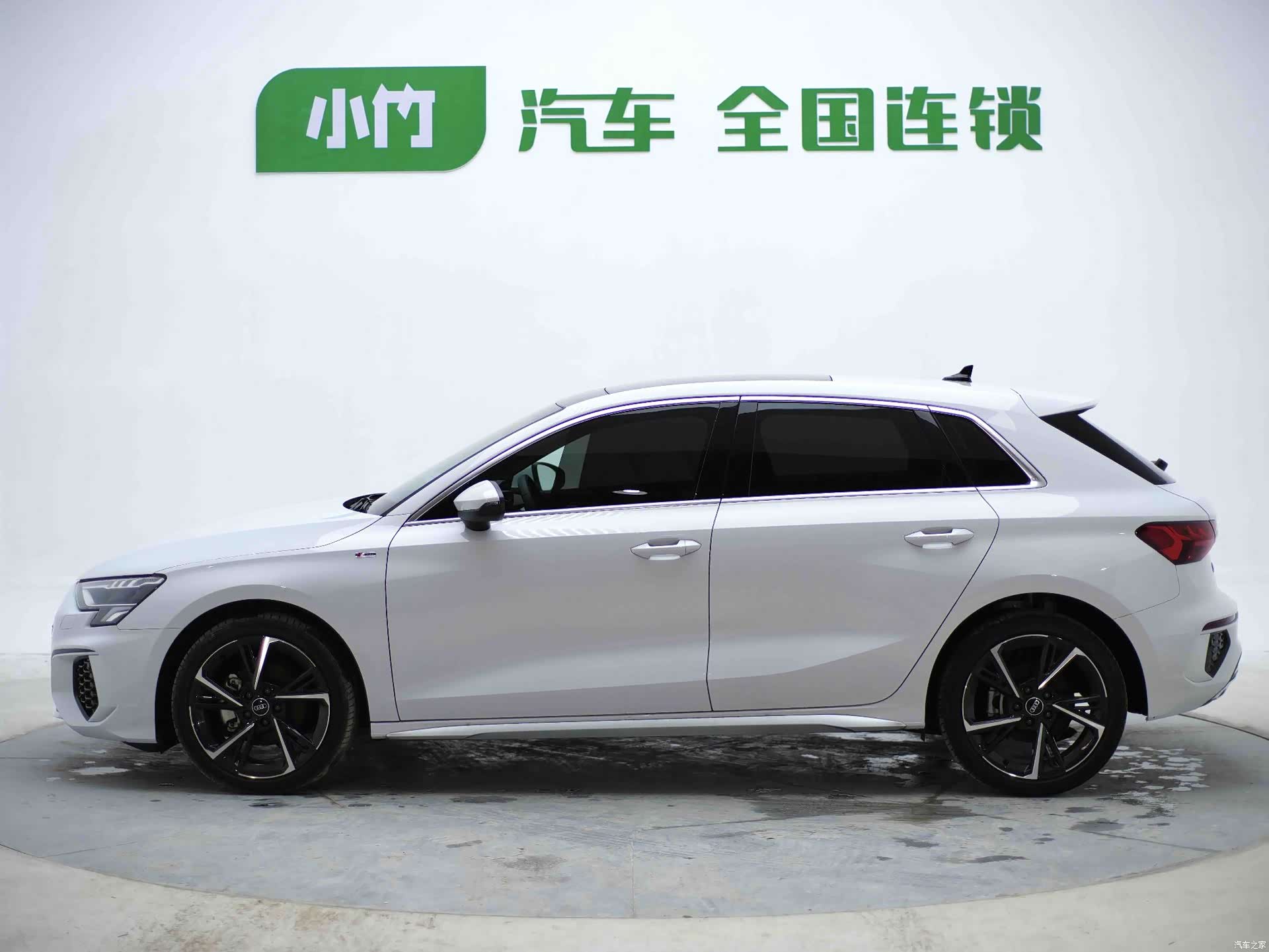 Audi A3, 2023 все фото