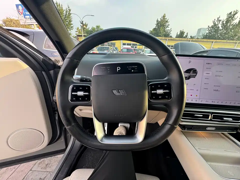 Li Auto Ideal L8
