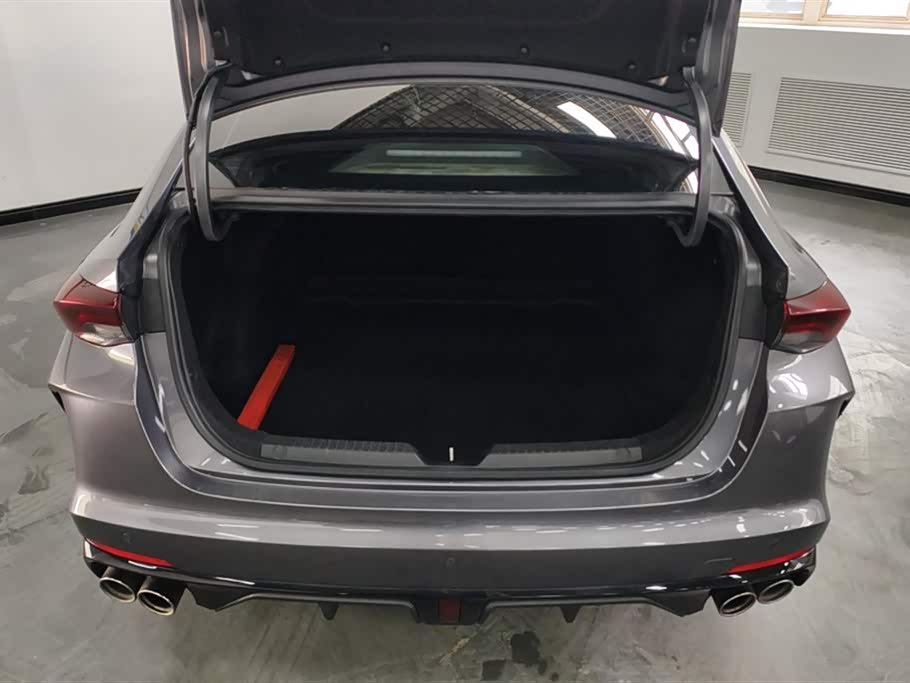 Trumpchi Shadow Leopard