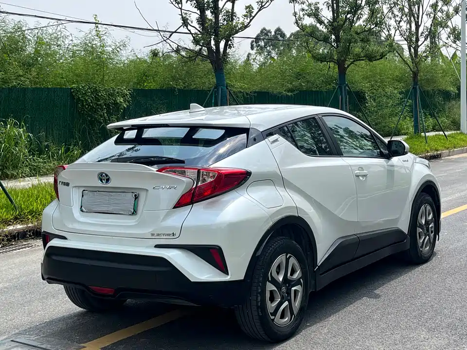 Toyota C-HR EV