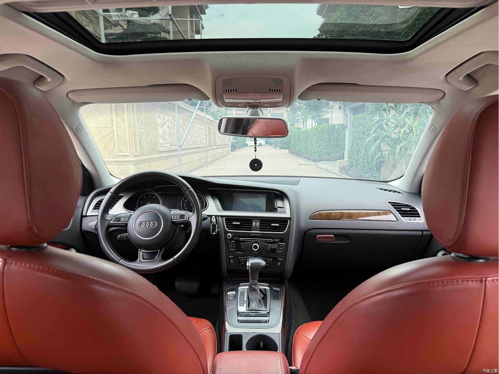 Audi A4L, 2013 4