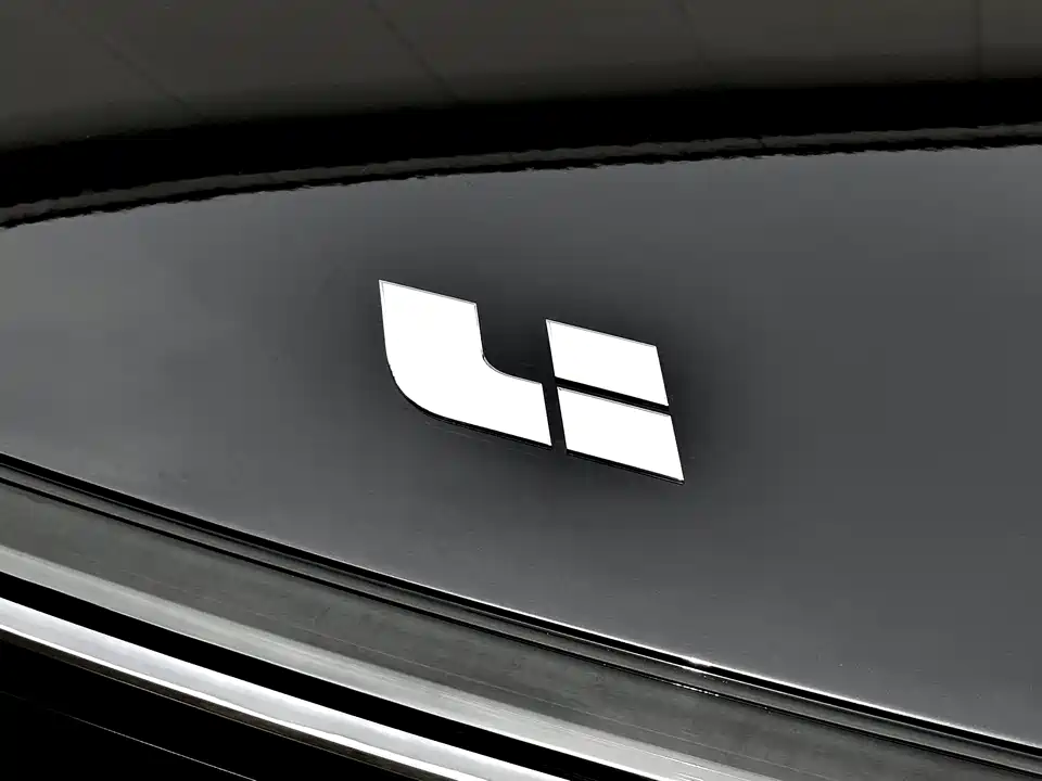 Li Auto Ideal L9