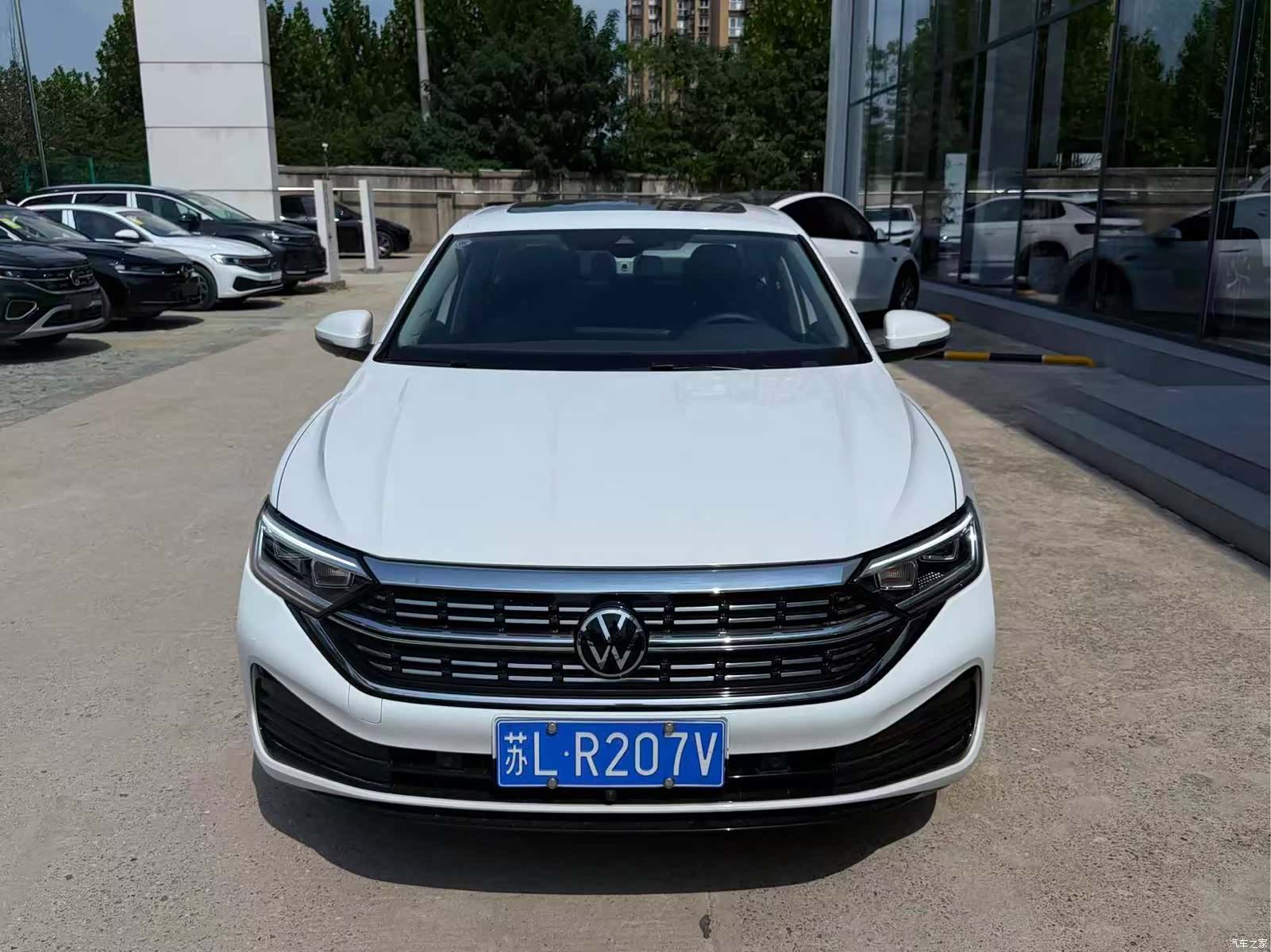 Volkswagen Sagitar, 2024 2