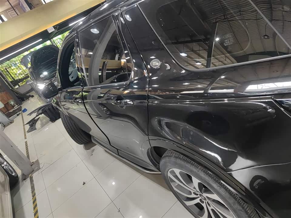 Land Rover Discover sports