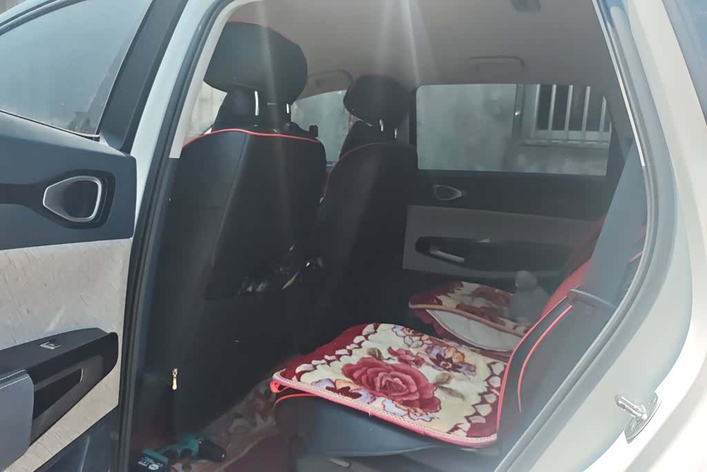Wuling RM-5, 2021 10