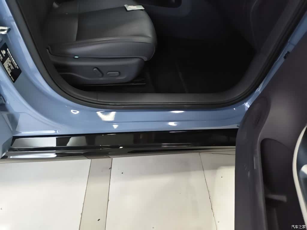 Leapmotor B01, 2025 21