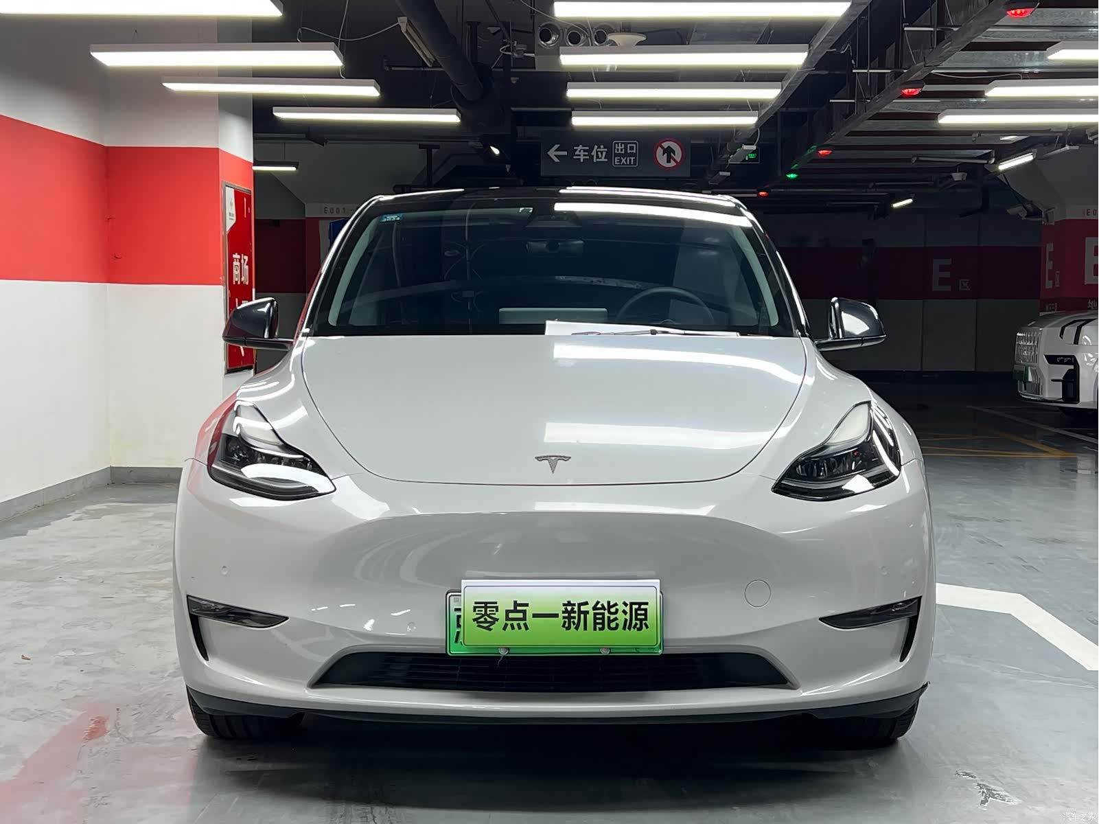 Tesla Model Y, 2022 4