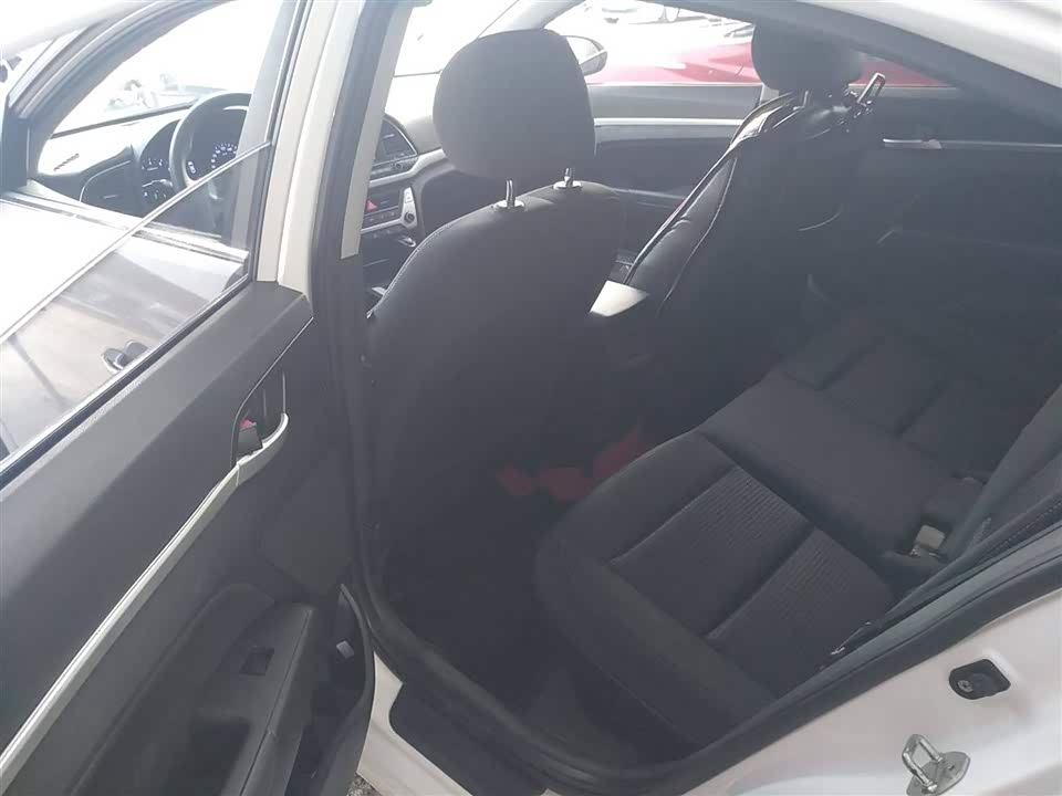 Hyundai Lead