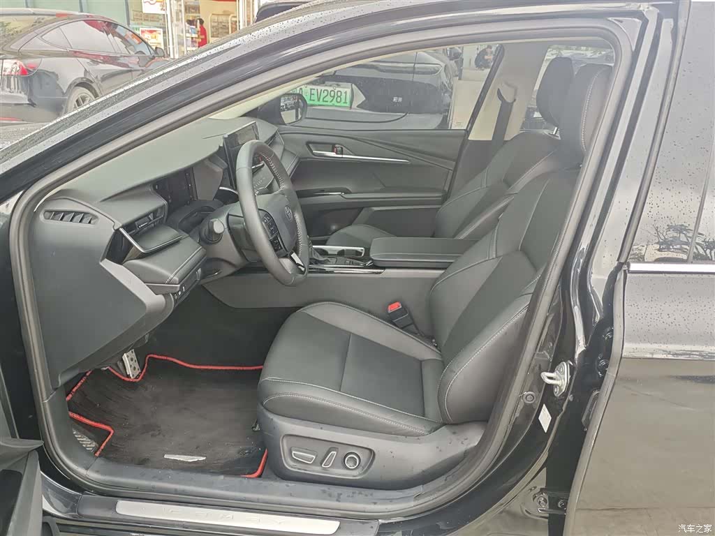 Toyota Camry, 2025 8