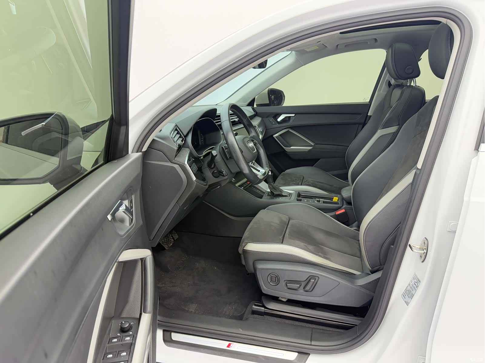 Audi Q3, 2022 21