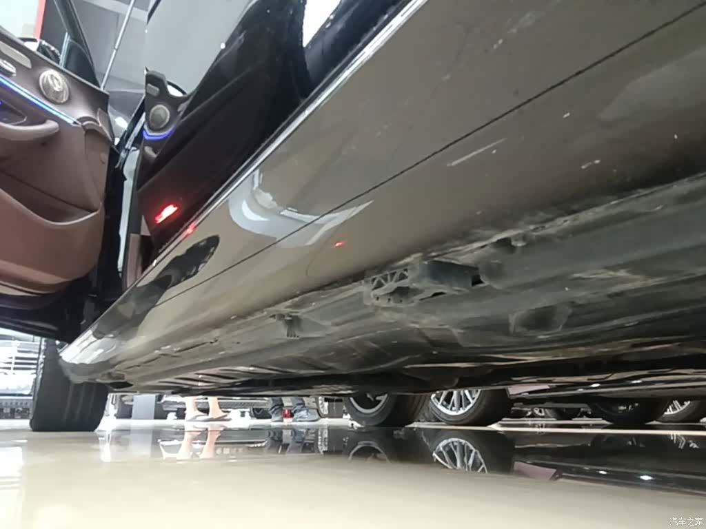 Mercedes-Benz E-Class, 2022 22
