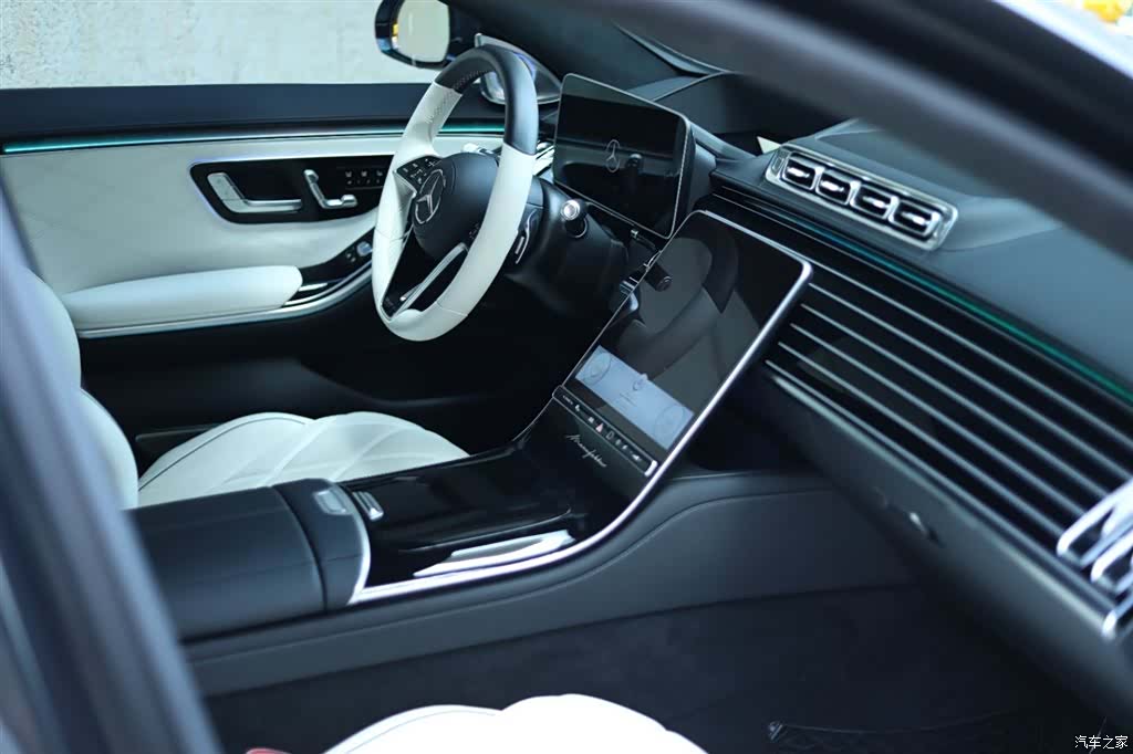 Maybach S-Class, 2023 6