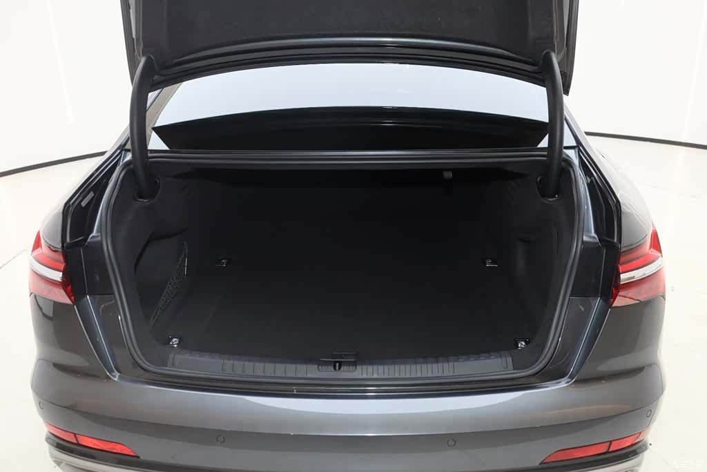 Audi A6L, 2022 22