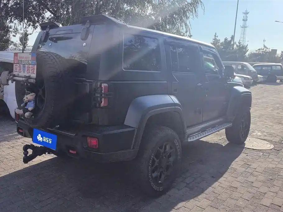 Beijing BJ40