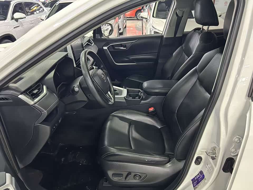 Toyota RAV4 Rongfang