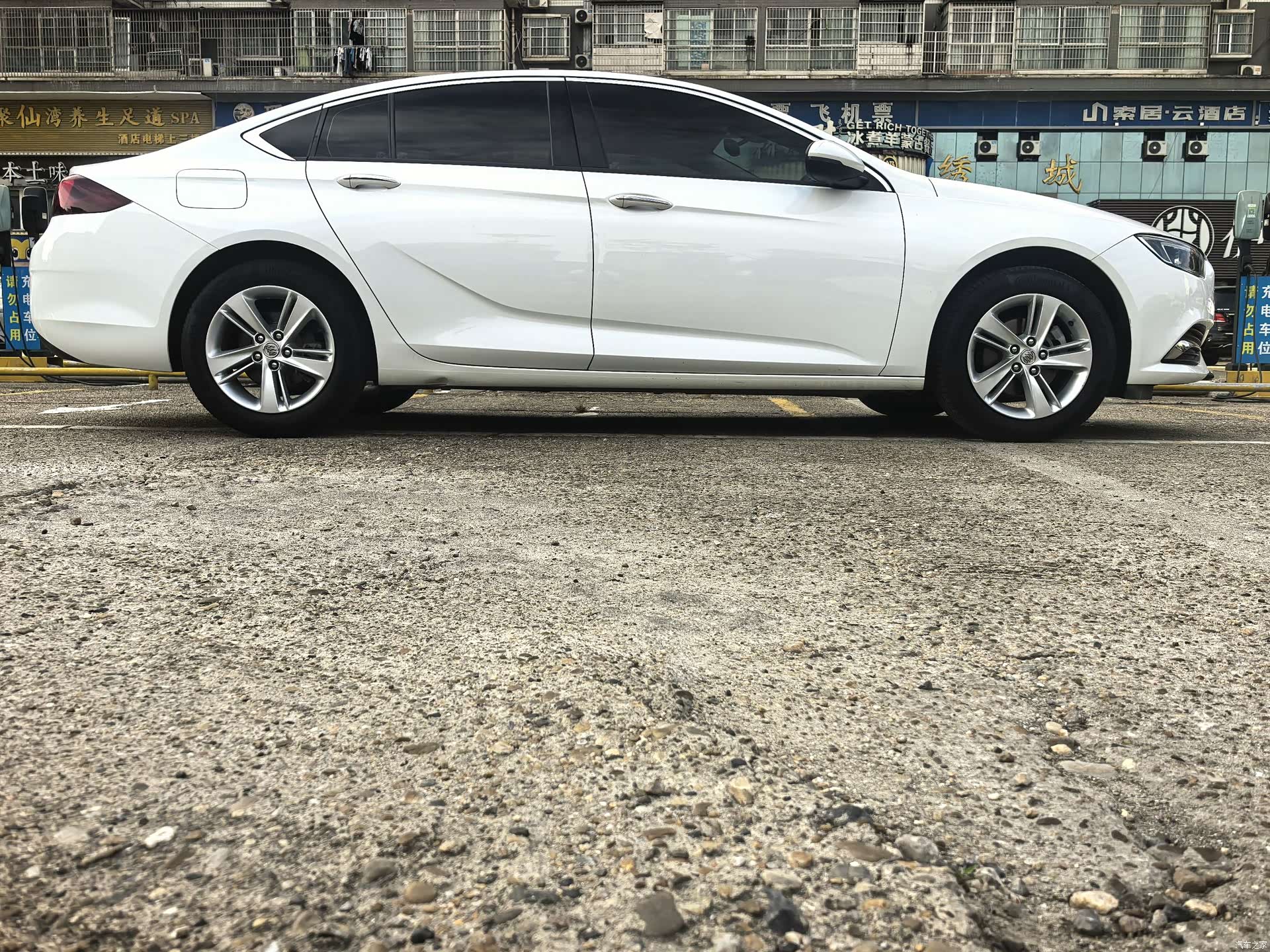 Buick Regal, 2020 4