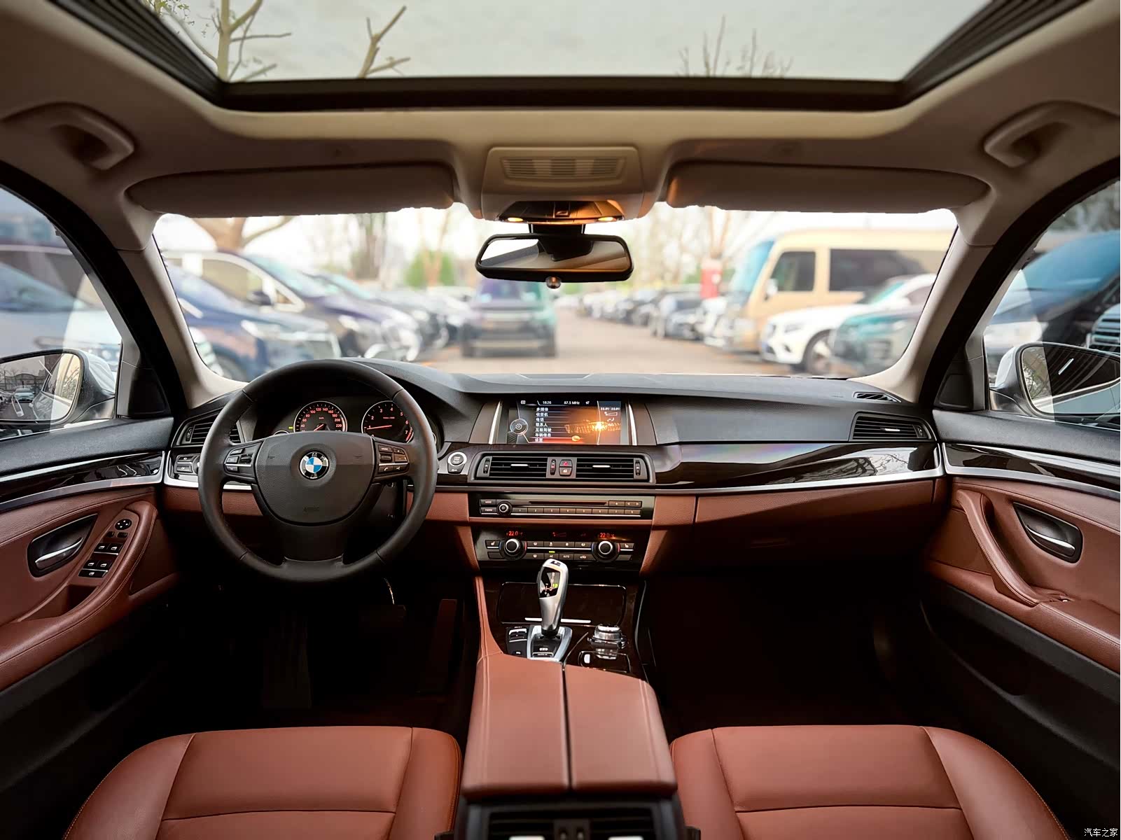 BMW 5 Series, 2015 10