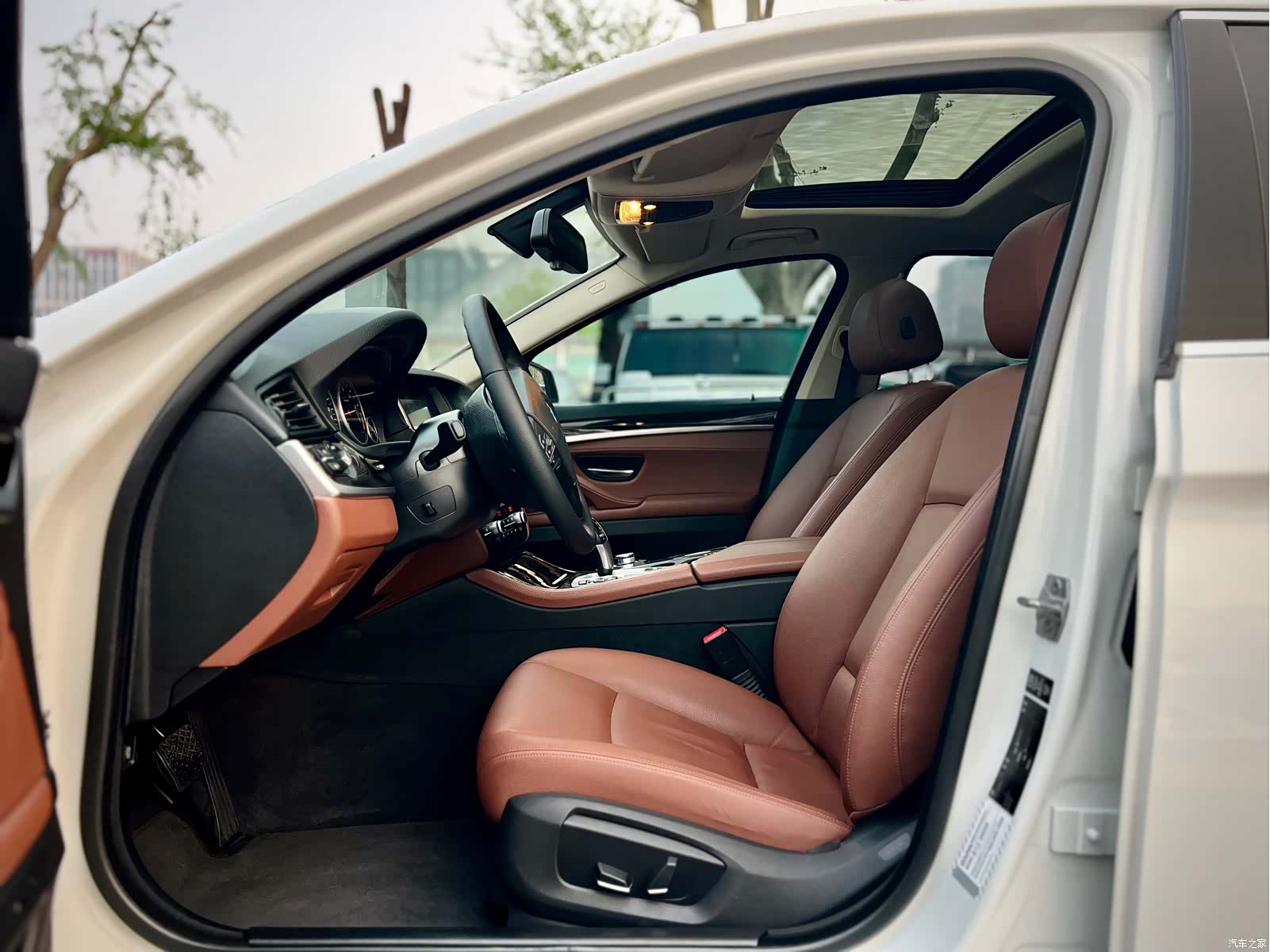 BMW 5 Series, 2015 26