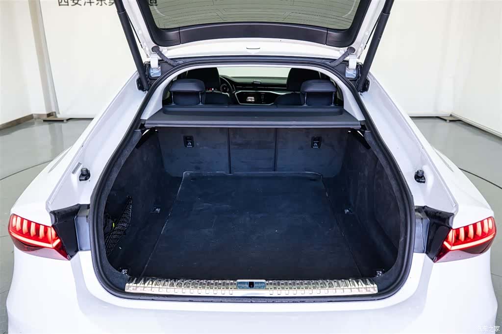 Audi A7, 2021 9