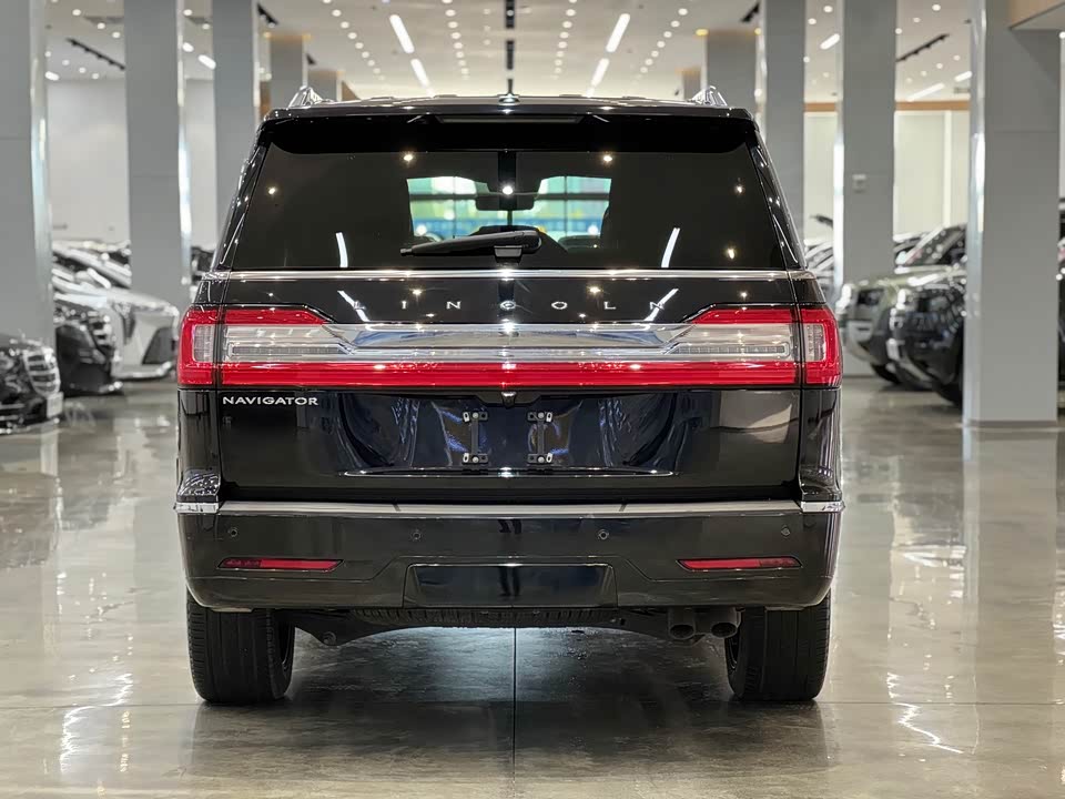 Lincoln Navigator