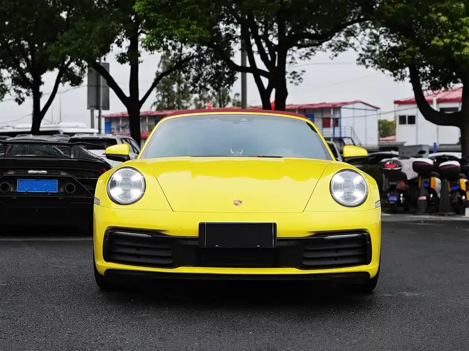 Porsche 911
