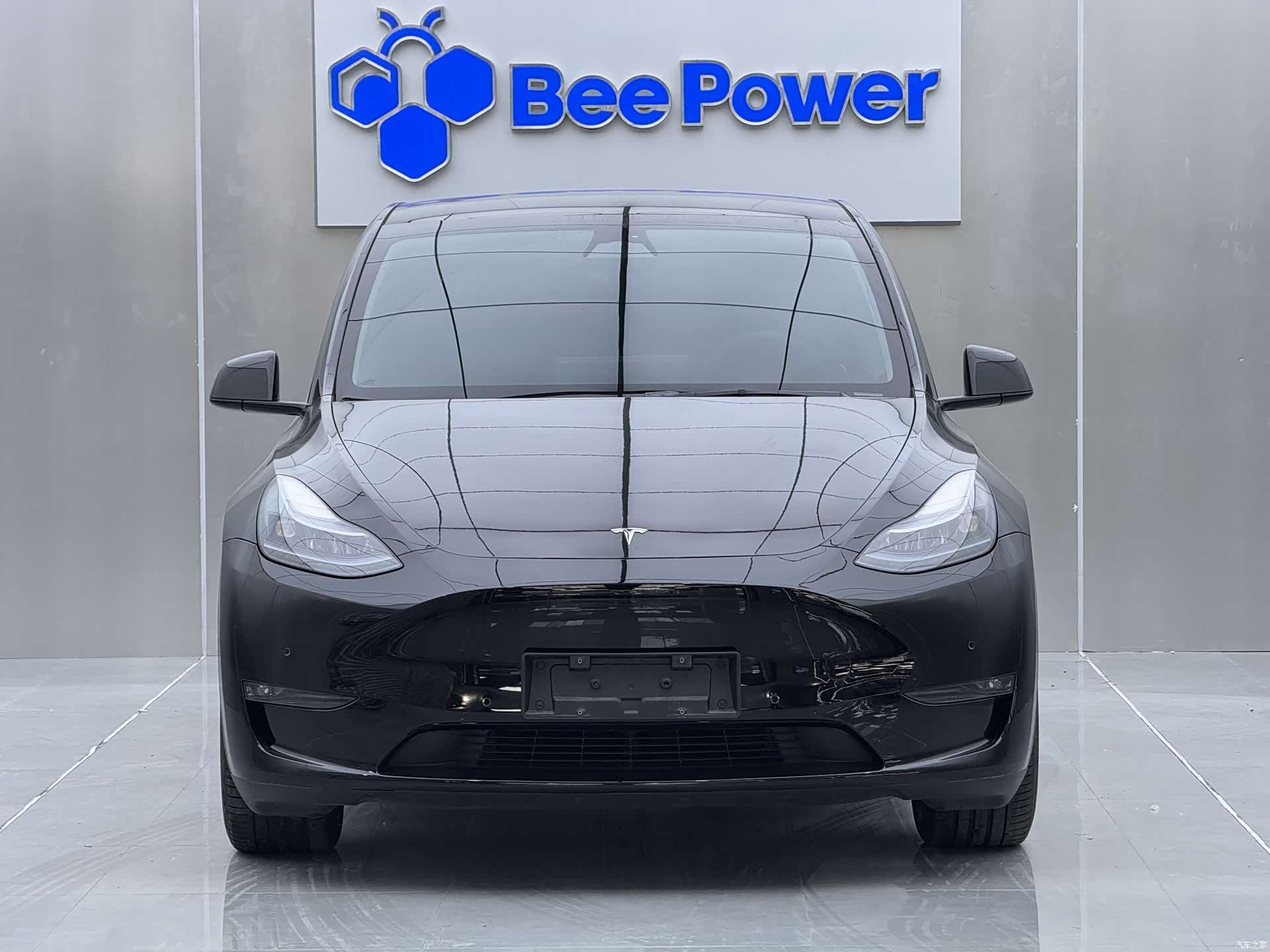 Tesla Model Y, 2023 2
