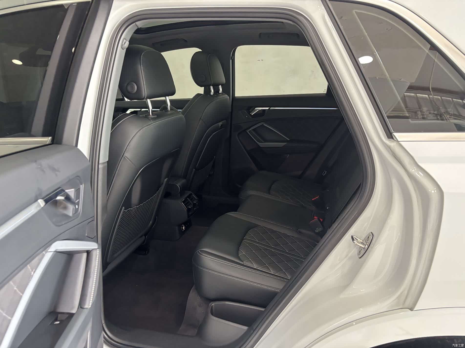 Audi Q3, 2025 21