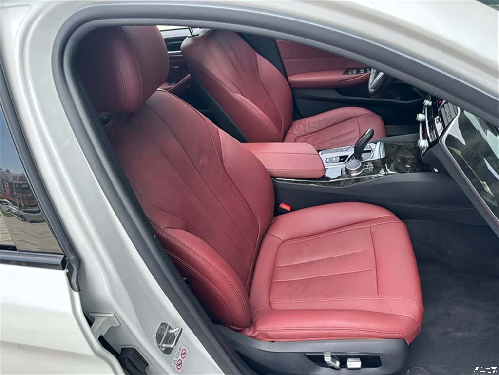BMW 5 Series, 2018 10