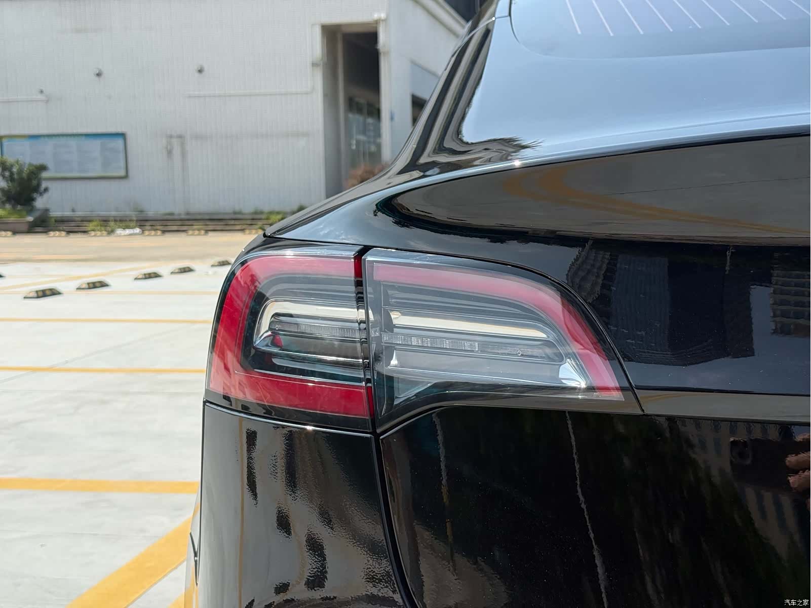 Tesla Model 3, 2019 12