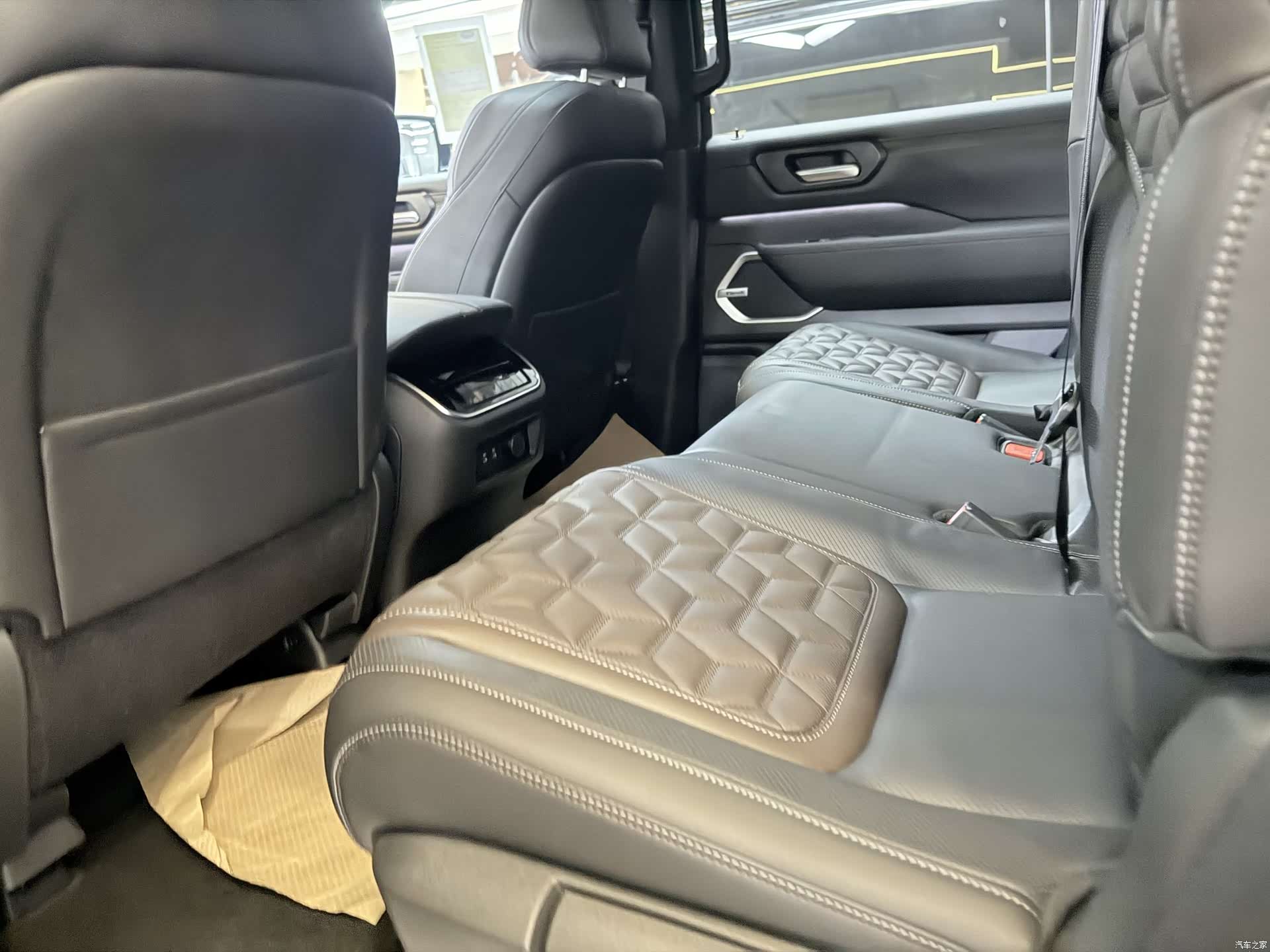 Nissan Patrol, 2025 20
