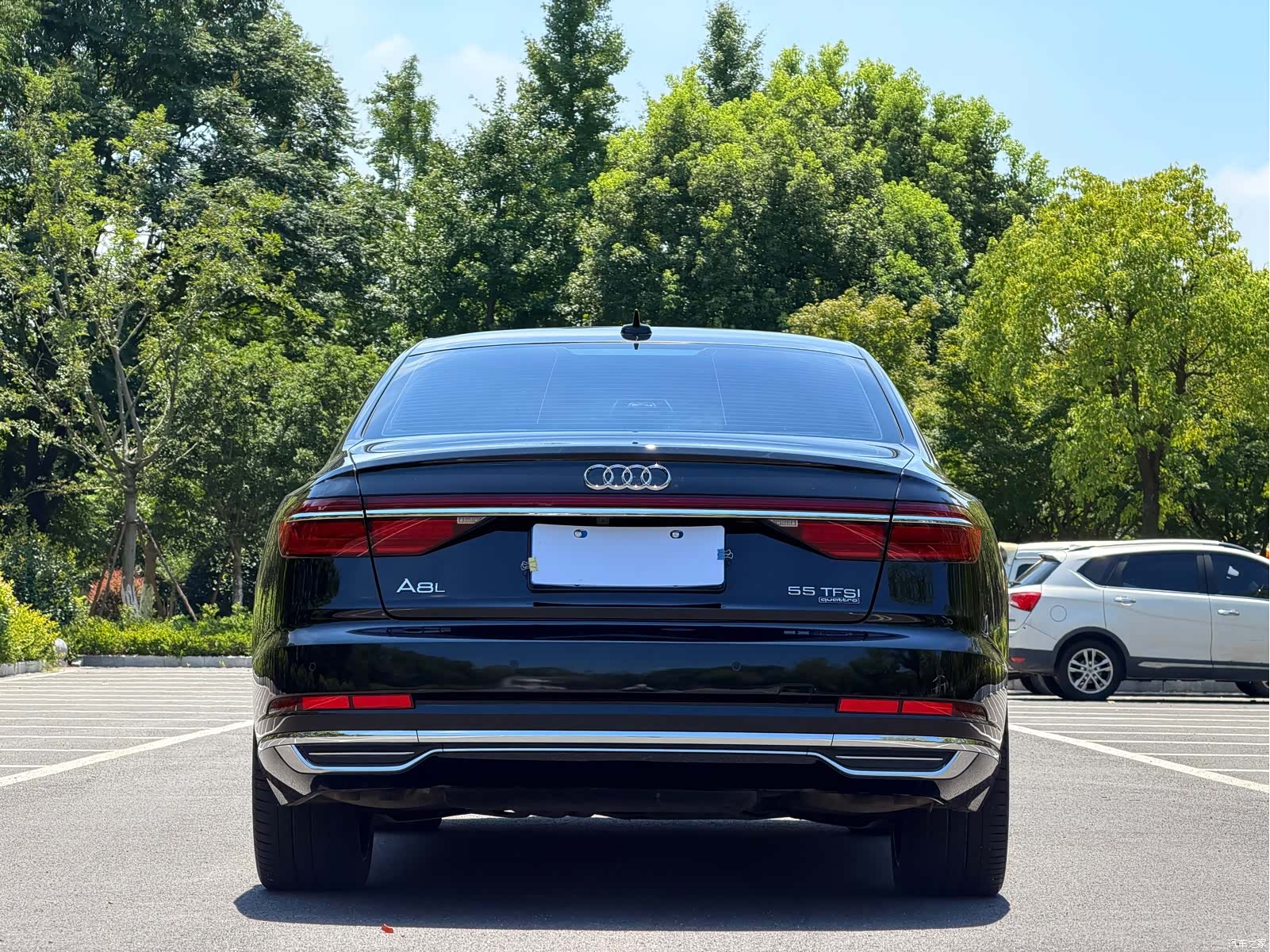 Audi A8L, 2021 все фото