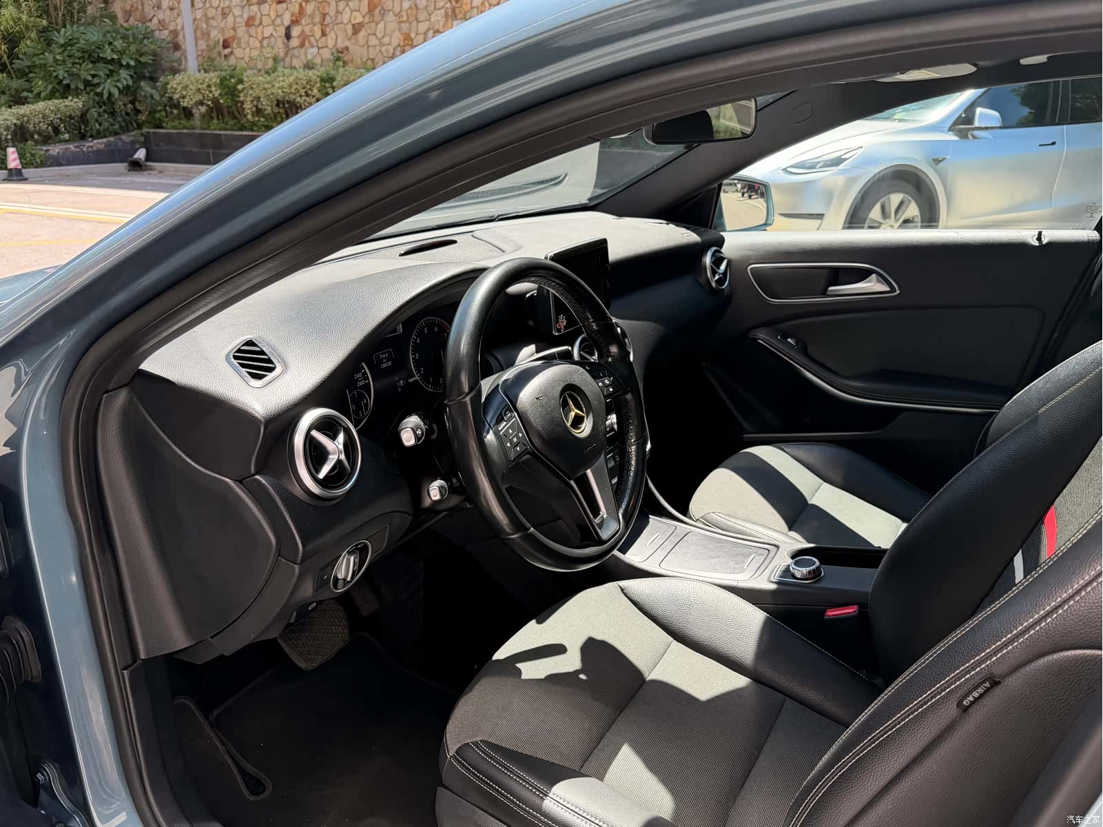 Mercedes-Benz A-Class, 2015 11