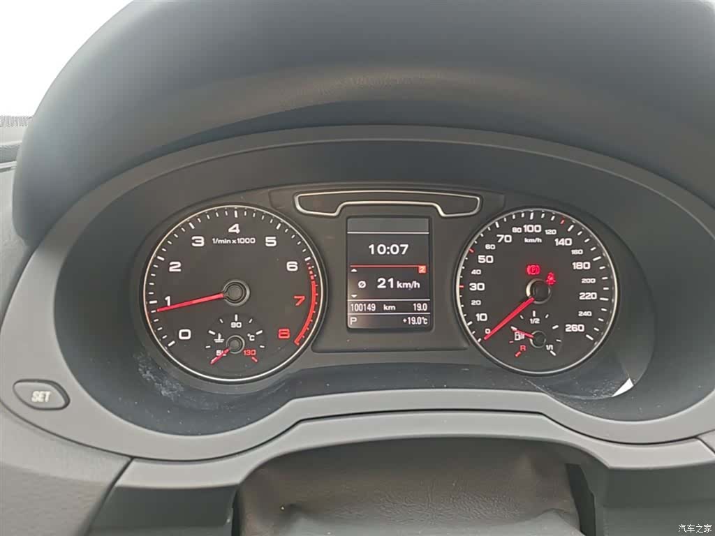 Audi Q3, 2015 12