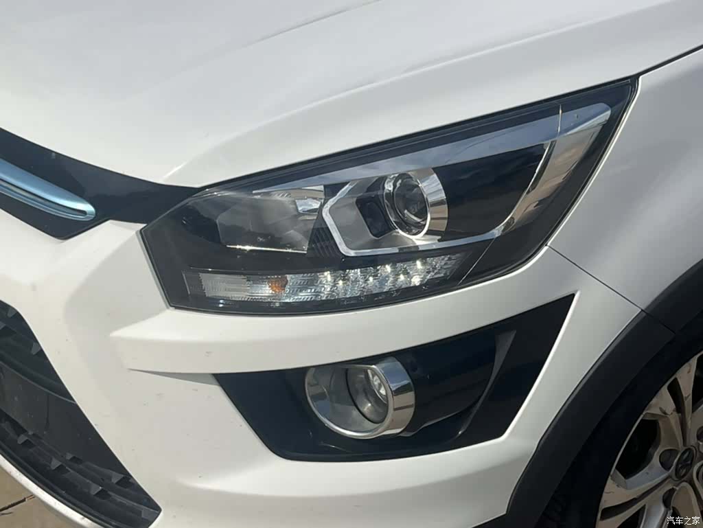 BAIC EX360, 2019 10