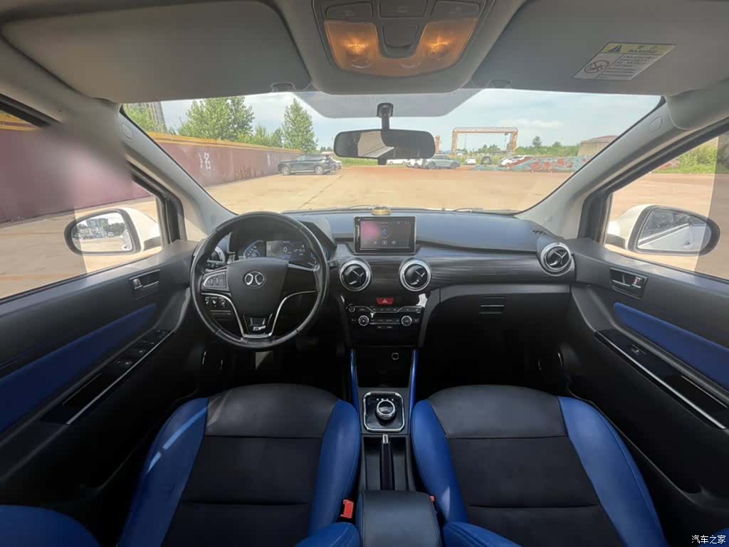 BAIC EX360, 2019 11