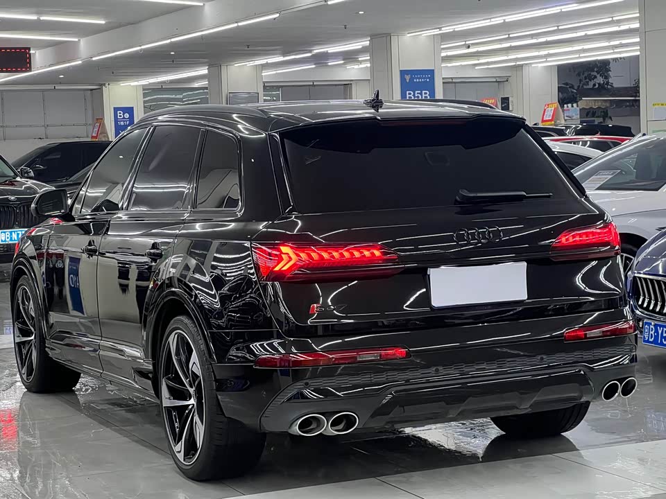 Audi SQ7