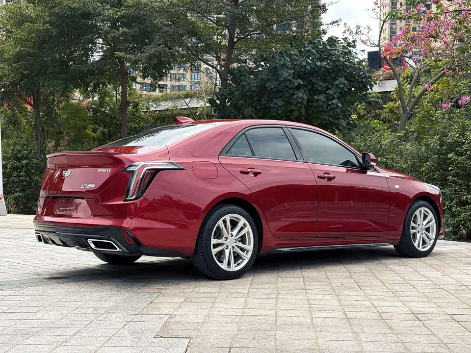 Cadillac CT4