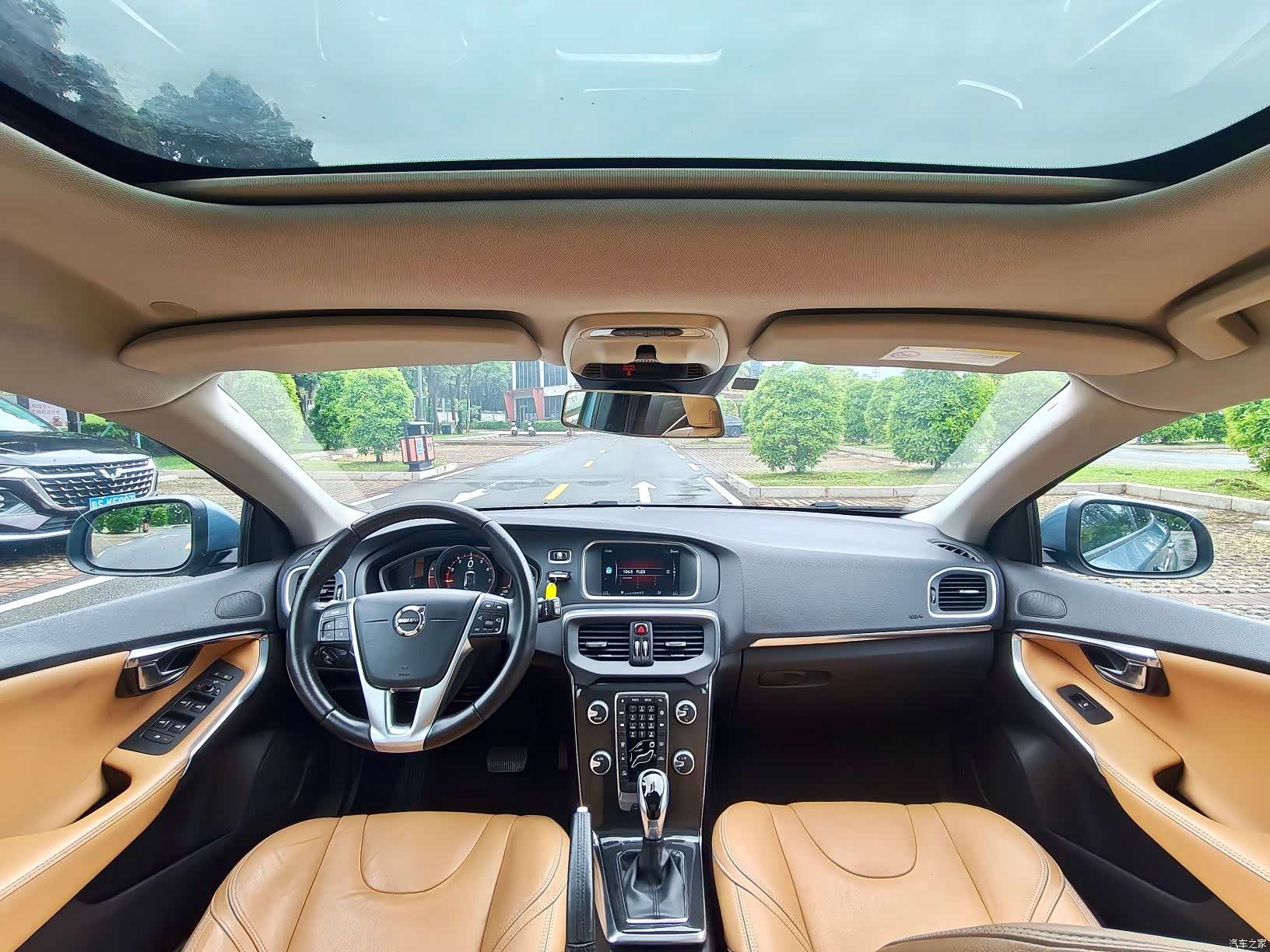 Volvo V40, 2017 21