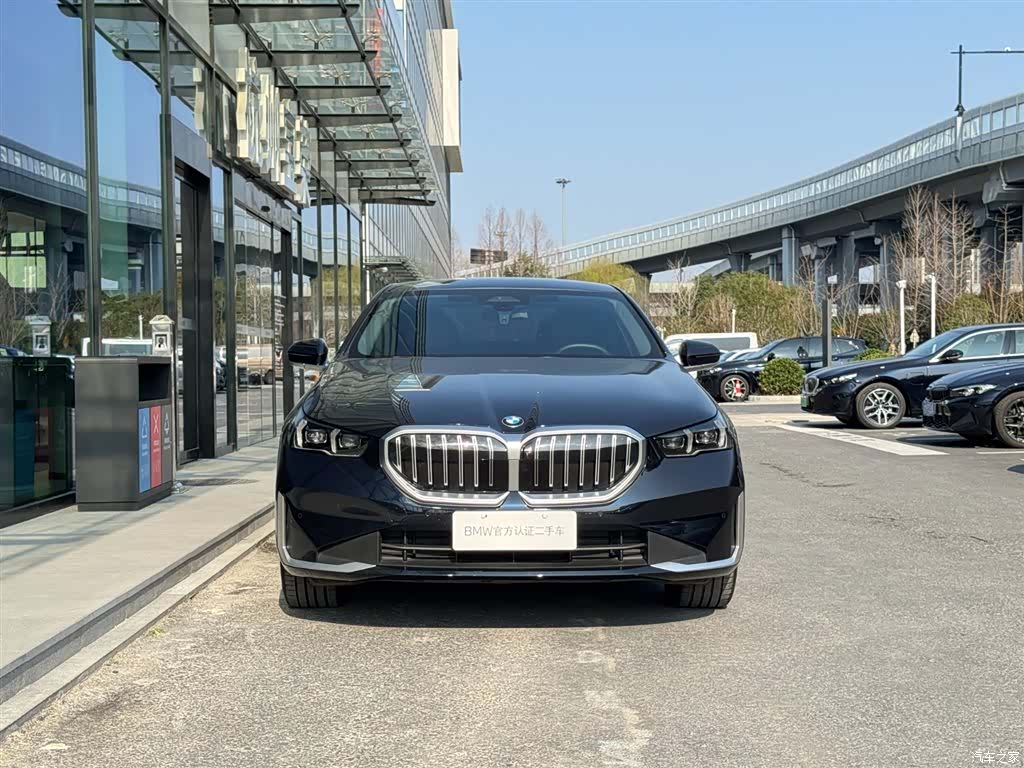 BMW 5 Series, 2024 3