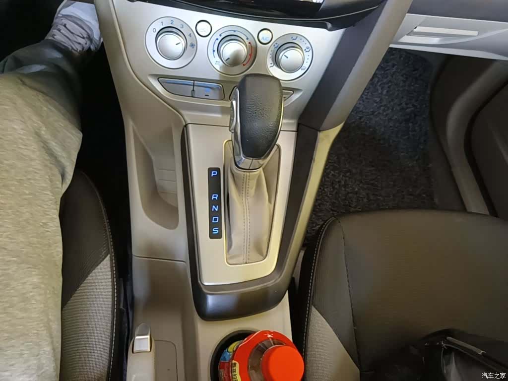 Ford Focus, 2015 14